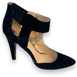 Nine West Black Suede Pointed Toe Heels Women’s Size 8.5 Side Zip Gold Accent